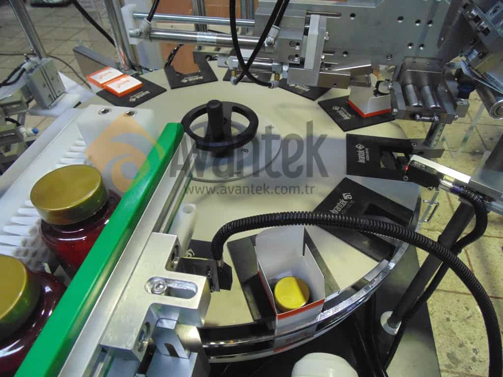 Avantek-Dikey-Kutulama-Makinası-1 - Avanpak : Kutulama Makinaları | Paketleme ve Dolum Makinaları