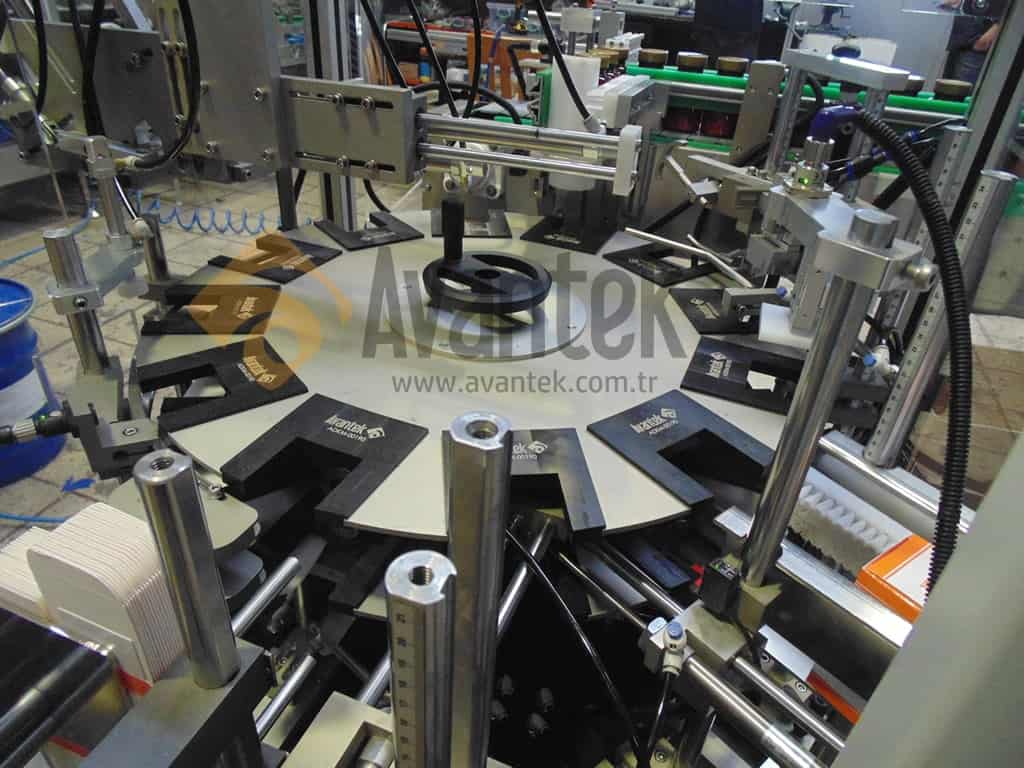 Avantek-Dikey-Kutulama-Makinesi-2 - Avanpak : Kutulama Makinaları | Paketleme ve Dolum Makinaları